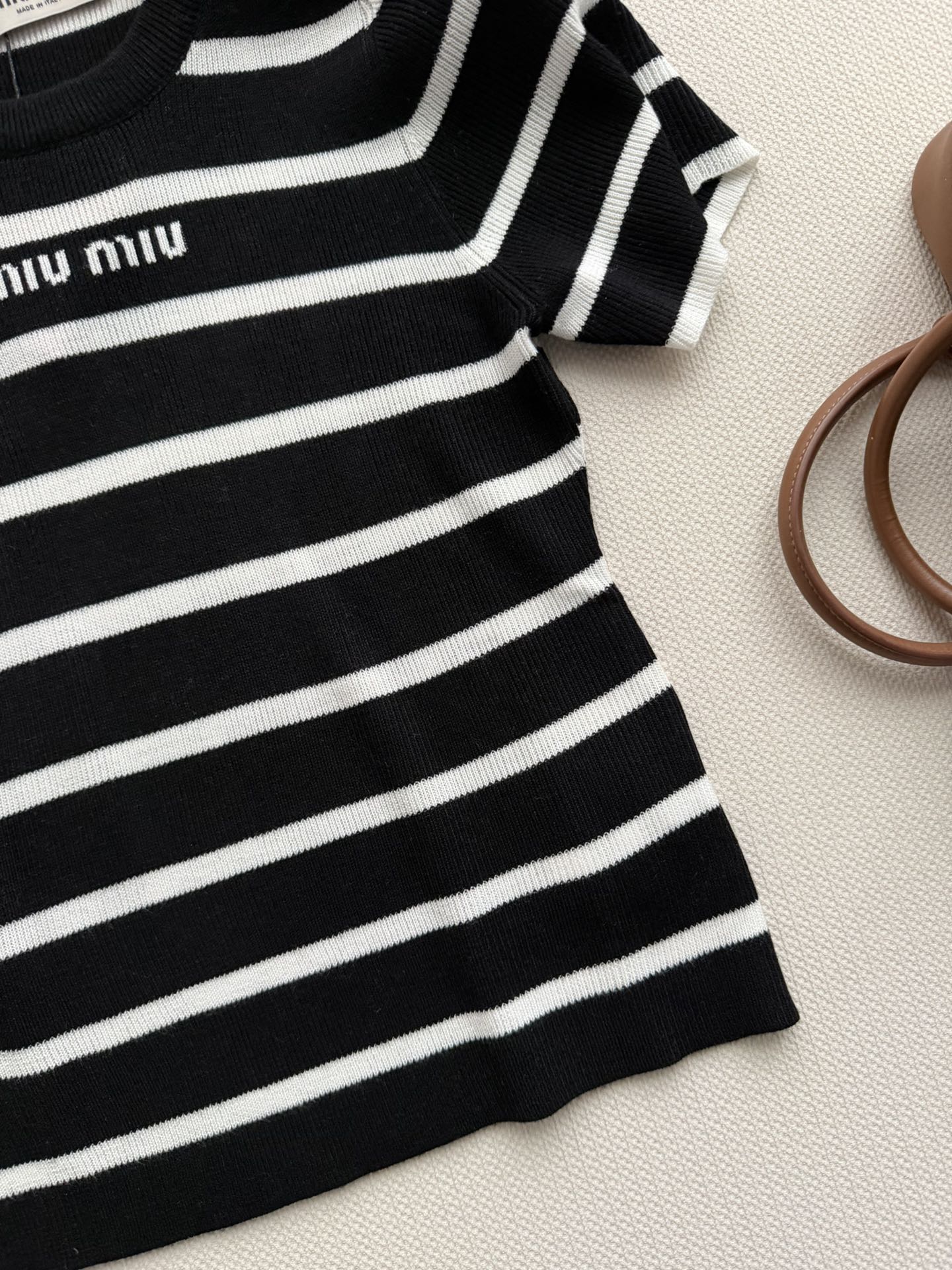 Women's short sleeves
